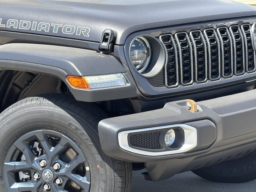 New 2026 Jeep Gladiator Sport AWD/4WD image 9