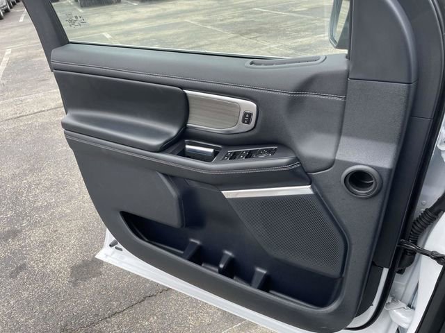 Used 2025 Ford Expedition Max Platinum image 36