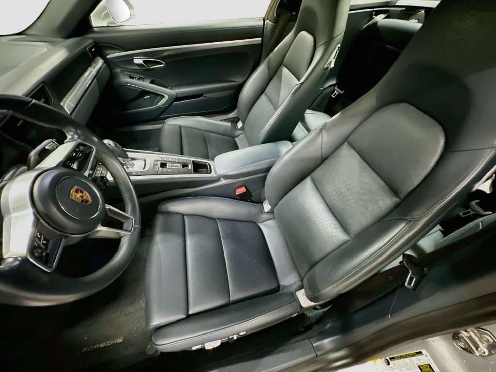 Used 2017 Porsche 911 Targa 4S AWD/4WD image 5