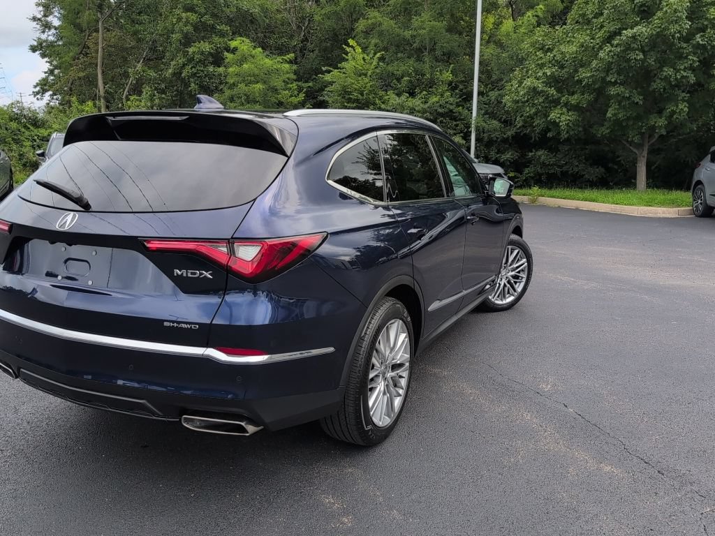 Certified 2022 Acura MDX w/ Advance Package AWD/4WD image 5