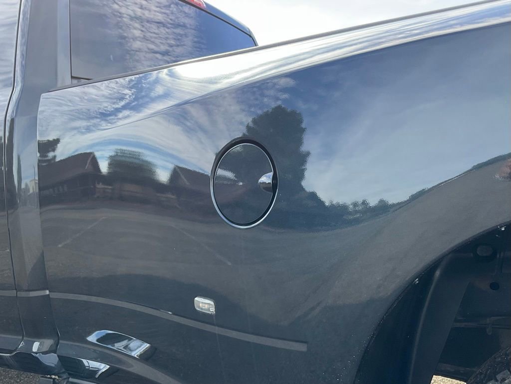 Used 2019 RAM 3500 Tradesman w/ Chrome Appearance Group image 17
