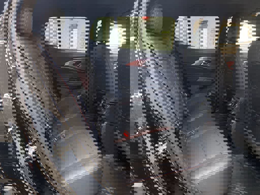 Used 2024 Chevrolet Equinox EV RS image 19