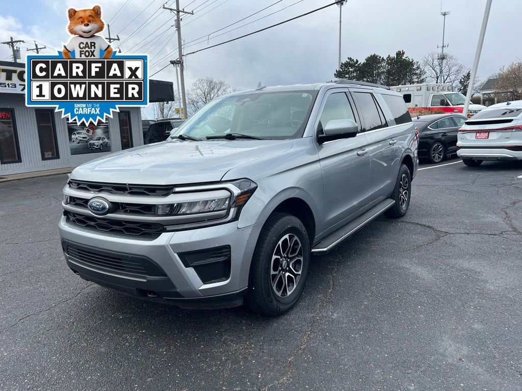 Used 2023 Ford Expedition Max XLT AWD/4WD image 2