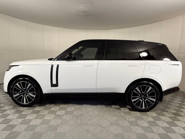 New 2025 Land Rover Range Rover SE video 2