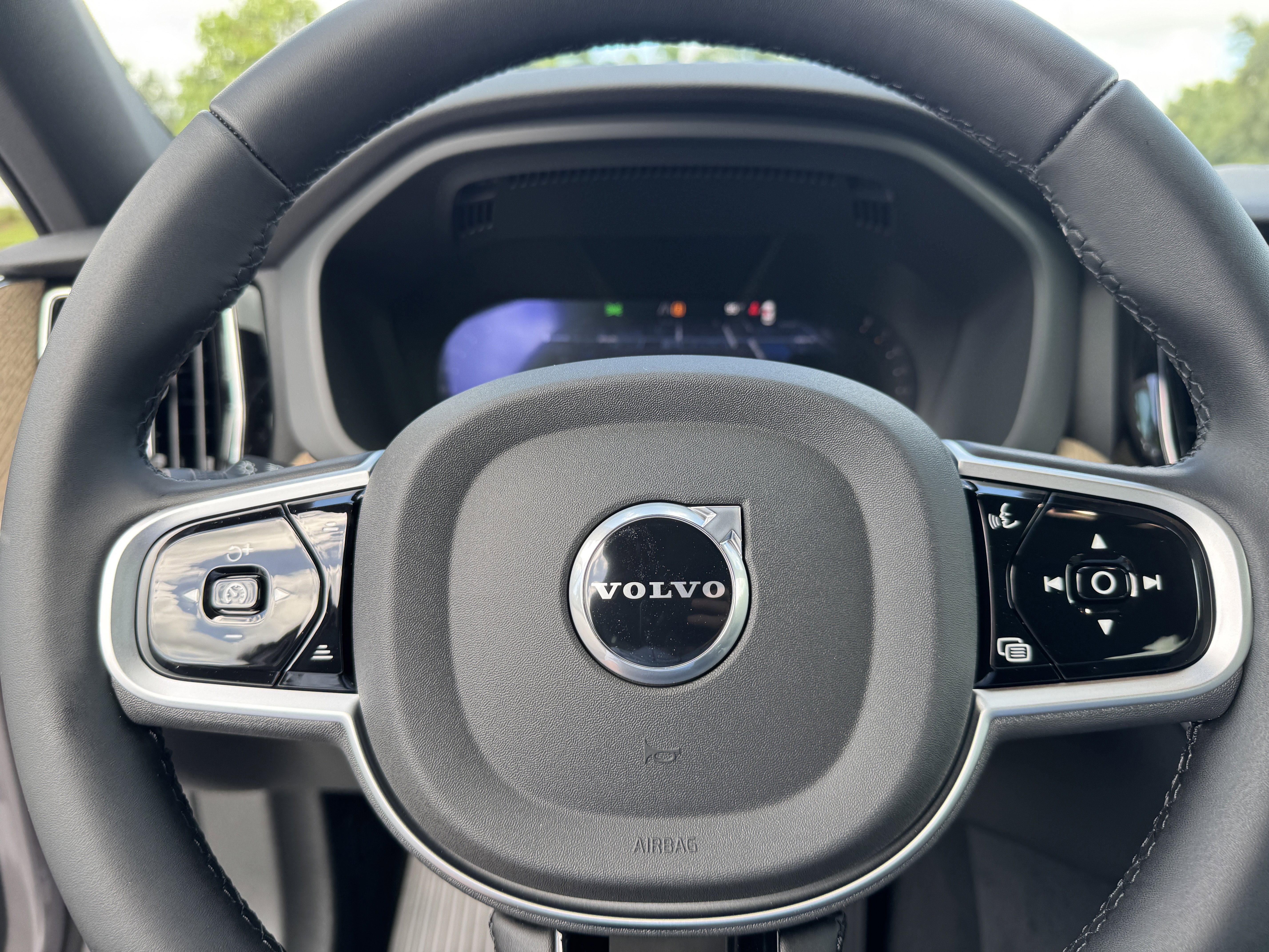 New 2026 Volvo XC60 B5 Core w/ Protection Package image 33