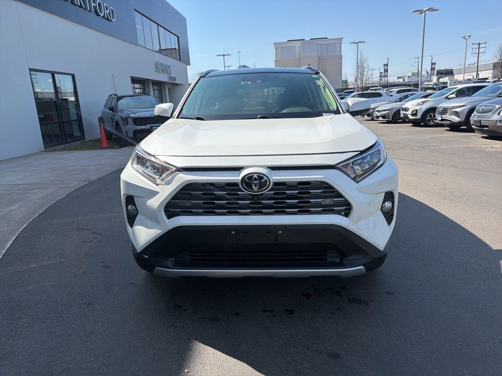 Used 2019 Toyota RAV4 Limited w/ Advanced Technology Package image 3