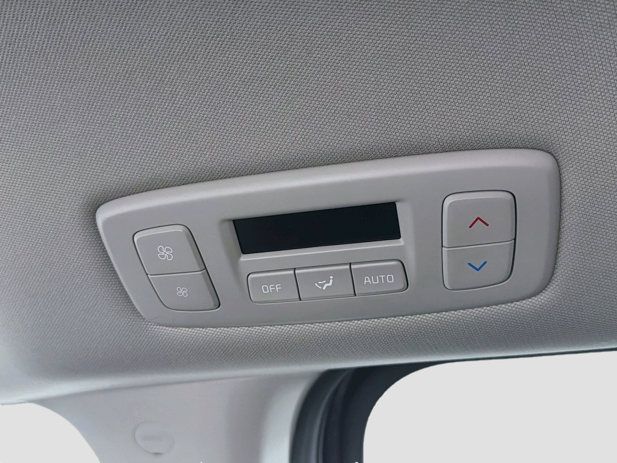 Used 2026 Kia Carnival FWD image 28