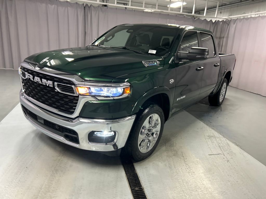 New 2026 RAM 1500 4x4 Crew Cab image 3