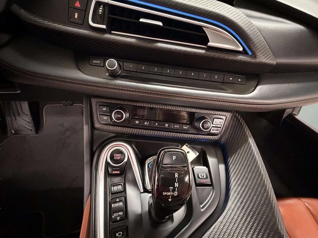 Used 2019 BMW i8 Coupe AWD/4WD image 9
