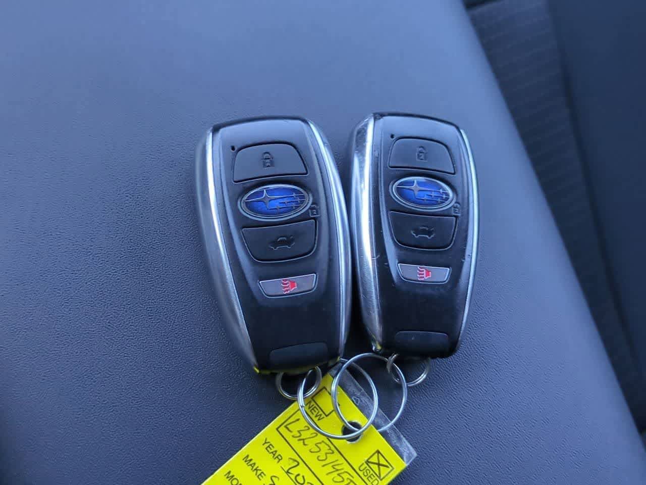 Used 2020 Subaru Outback Premium image 32