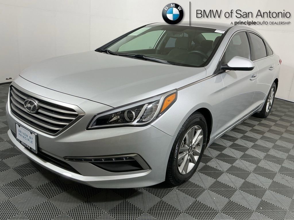 Used 2015 Hyundai Sonata SE w/ Option Group 09