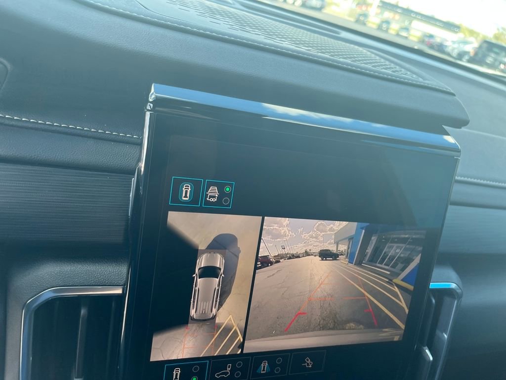 Used 2025 GMC Acadia Elevation image 14