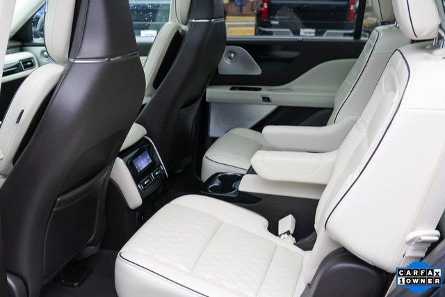 Used 2023 Lincoln Aviator Black Label w/ Class IV Trailer Tow Package image 16