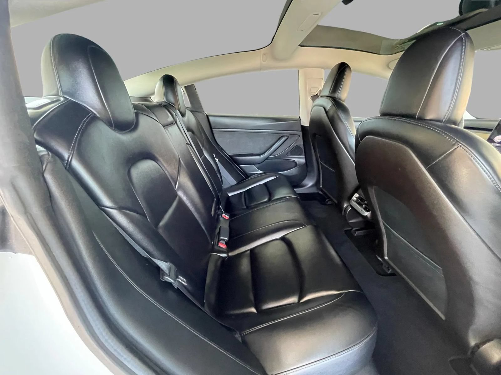 Used 2020 Tesla Model 3 Standard Range RWD image 26