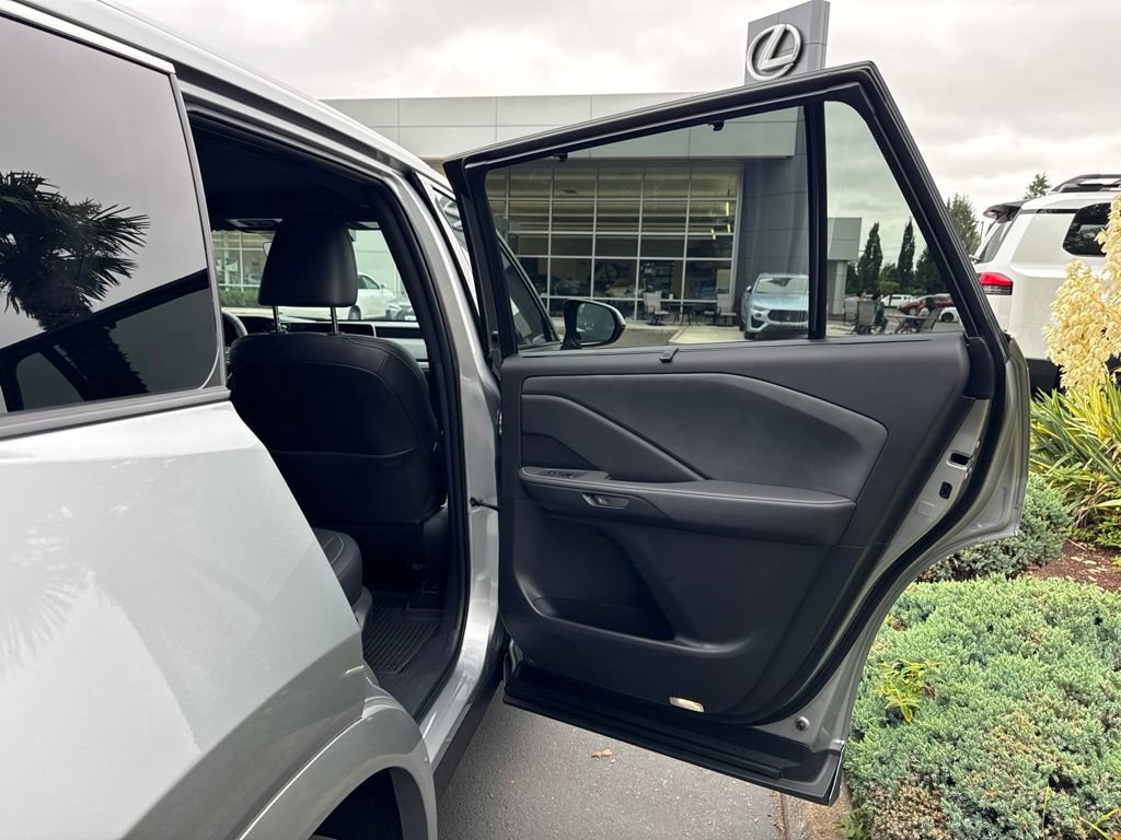 Certified 2025 Lexus TX 350 FWD w/ Technology Package image 16