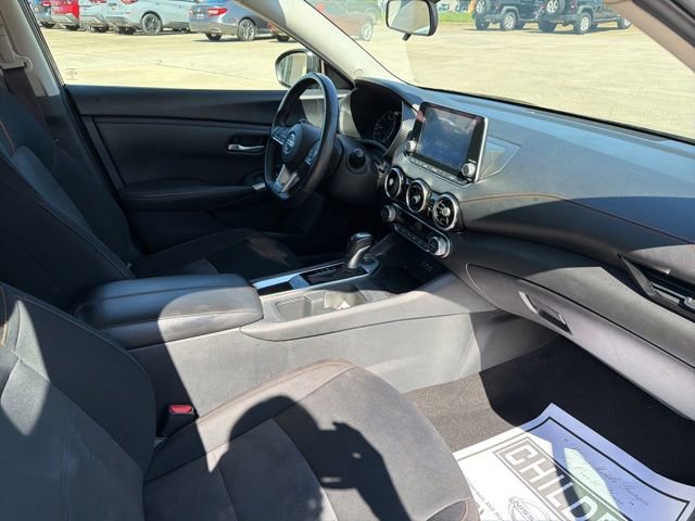 Used 2023 Nissan Sentra SR w/ Midnight Edition Package FWD image 15