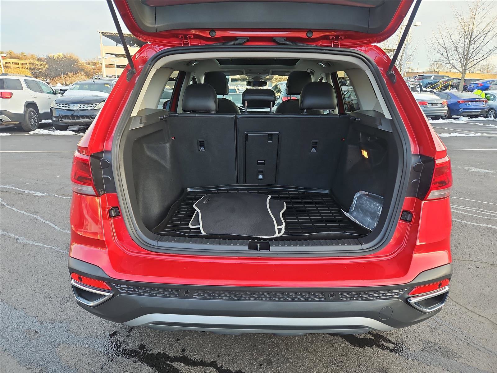 Used 2023 Volkswagen Taos SEL image 5