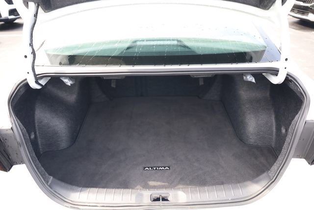 Used 2025 Nissan Altima 2.5 SV FWD image 24