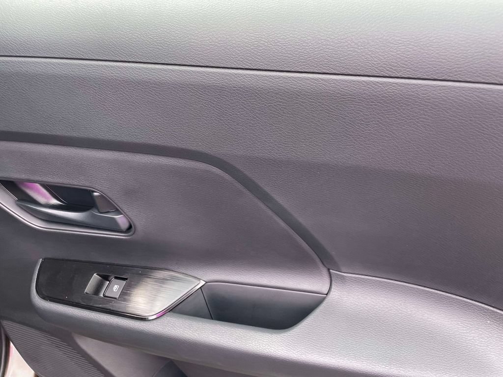 New 2027 Nissan Kicks S FWD image 11