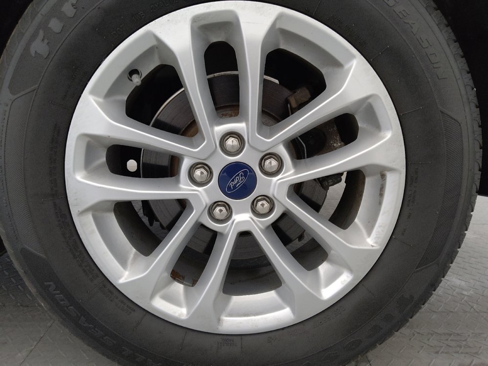 Used 2020 Ford Escape SE image 31