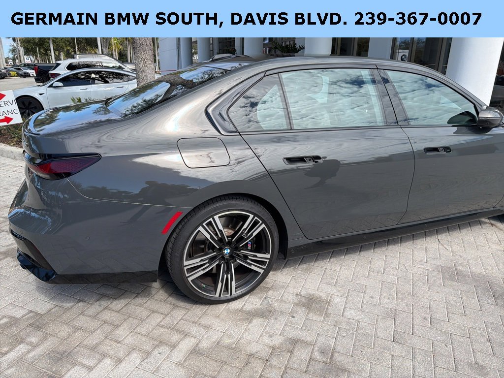 Certified 2023 BMW 760i xDrive w/ Executive Package image 13