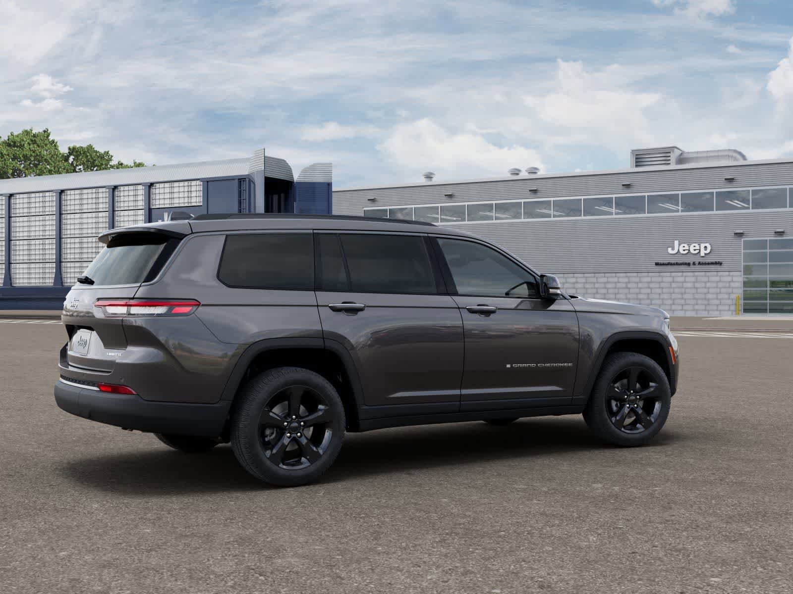 New 2026 Jeep Grand Cherokee L Limited w/ Limited Altitude Package AWD/4WD image 4