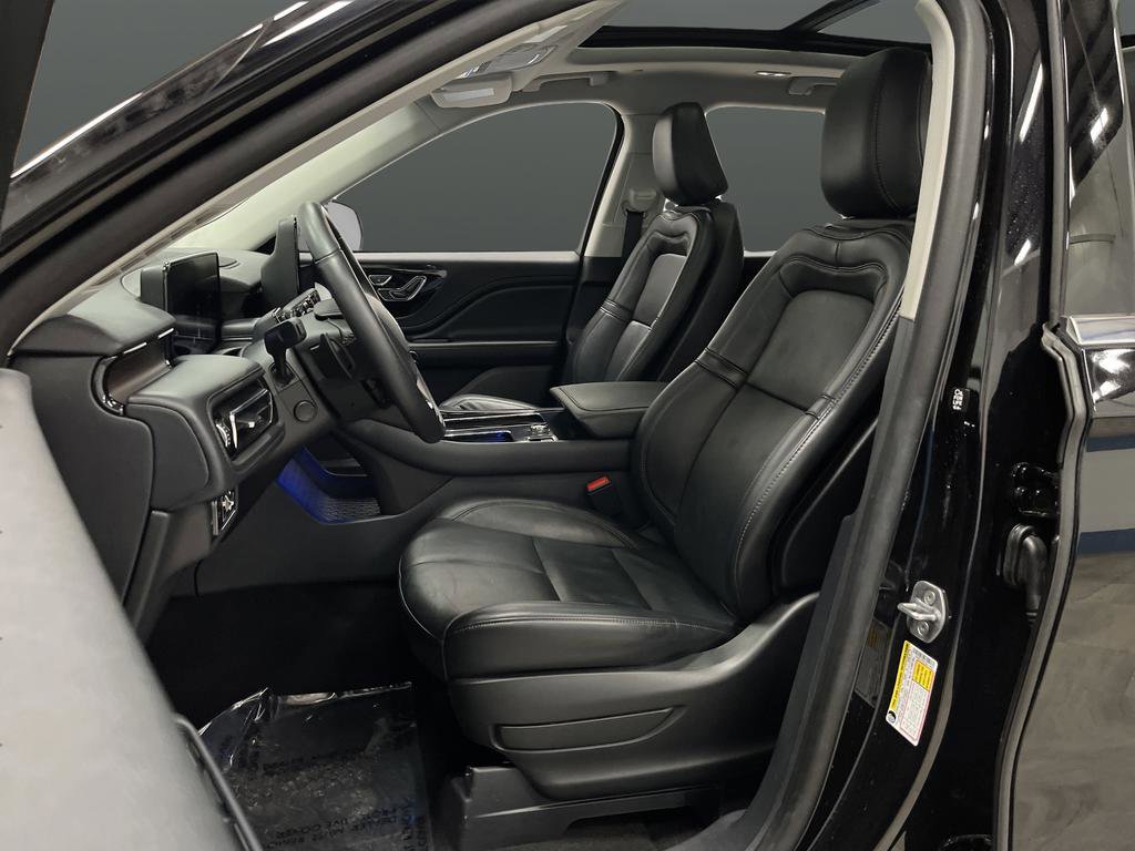 Used 2025 Lincoln Aviator Reserve image 4