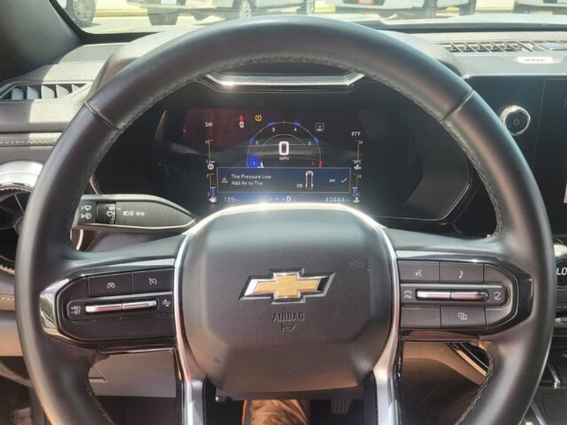 Used 2023 Chevrolet Colorado LT w/ LT Convenience Package II image 26