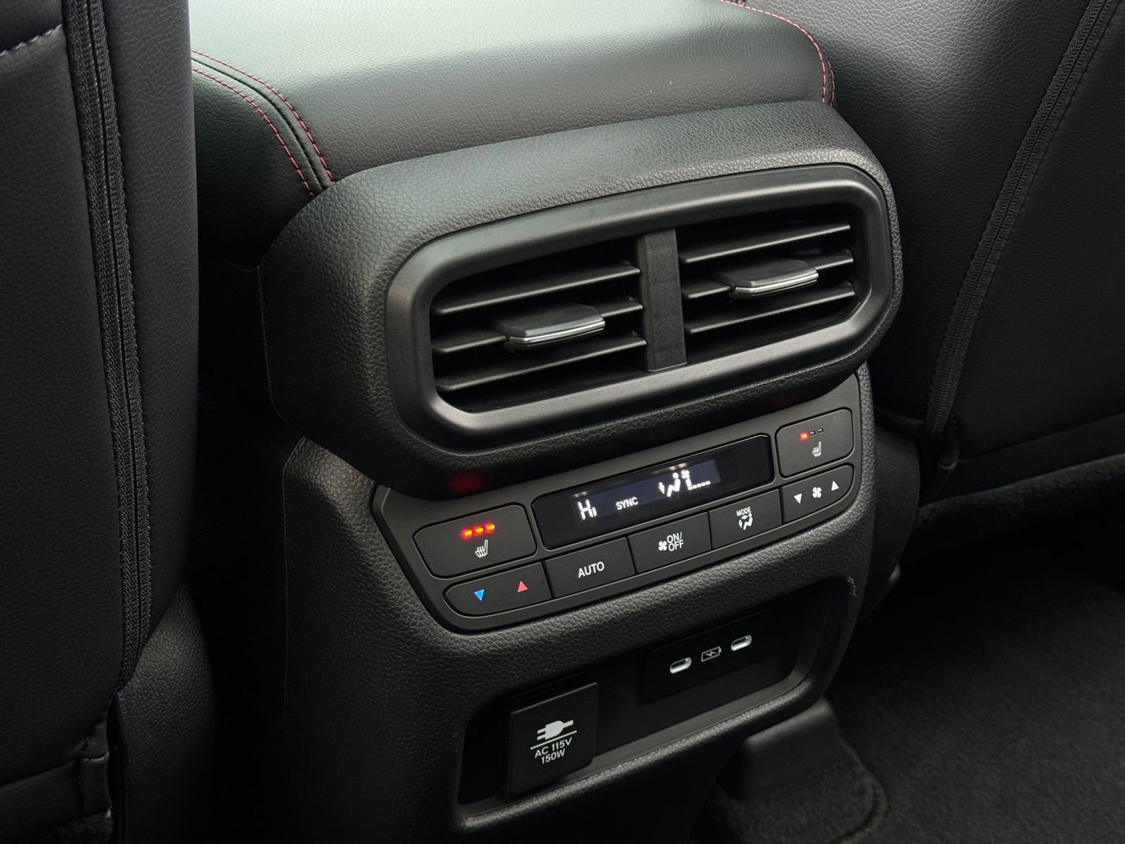 Certified 2025 Honda Pilot Black Edition image 47