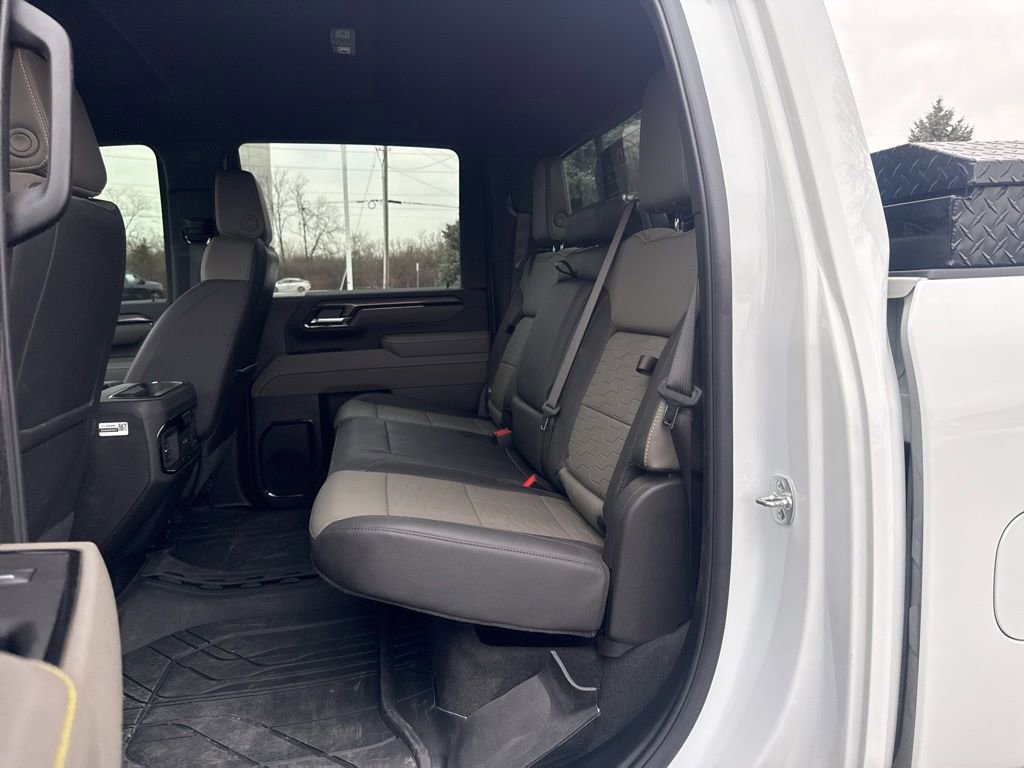 Used 2025 Chevrolet Silverado 2500 ZR2 w/ Technology Package image 19