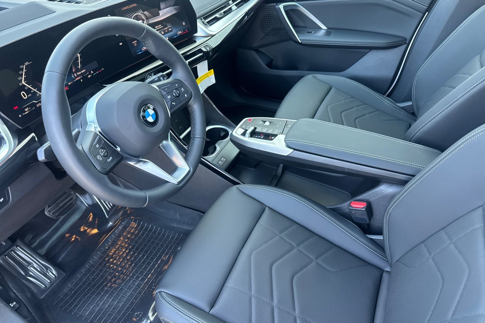 New 2027 BMW X1 xDrive28i AWD/4WD image 4