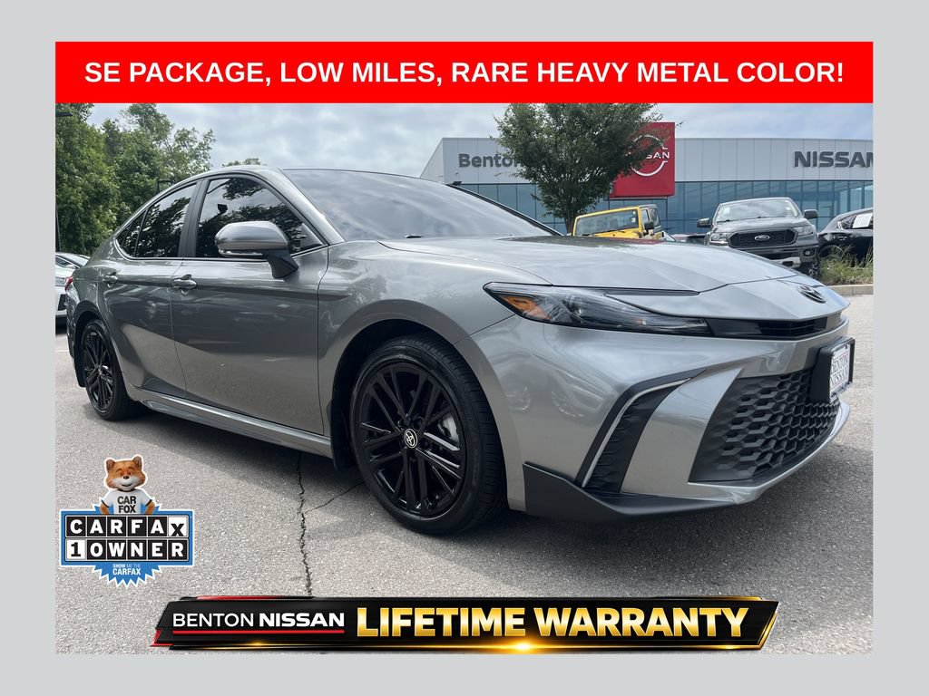 Used 2026 Toyota Camry SE FWD image 1