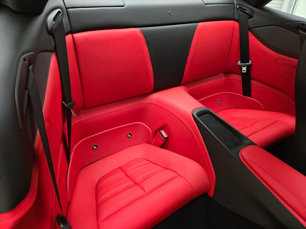 Used 2023 Ferrari Portofino M RWD image 24