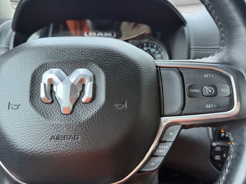 Used 2022 RAM 1500 Laramie AWD/4WD image 26