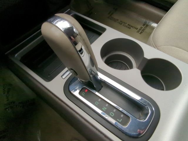 Used 2010 Ford Edge SEL FWD image 17