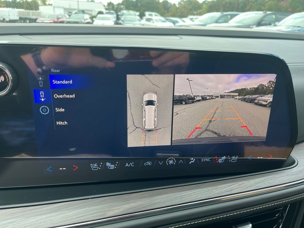 New 2026 Chevrolet Suburban Premier w/ Sun And Tow Package AWD/4WD image 19