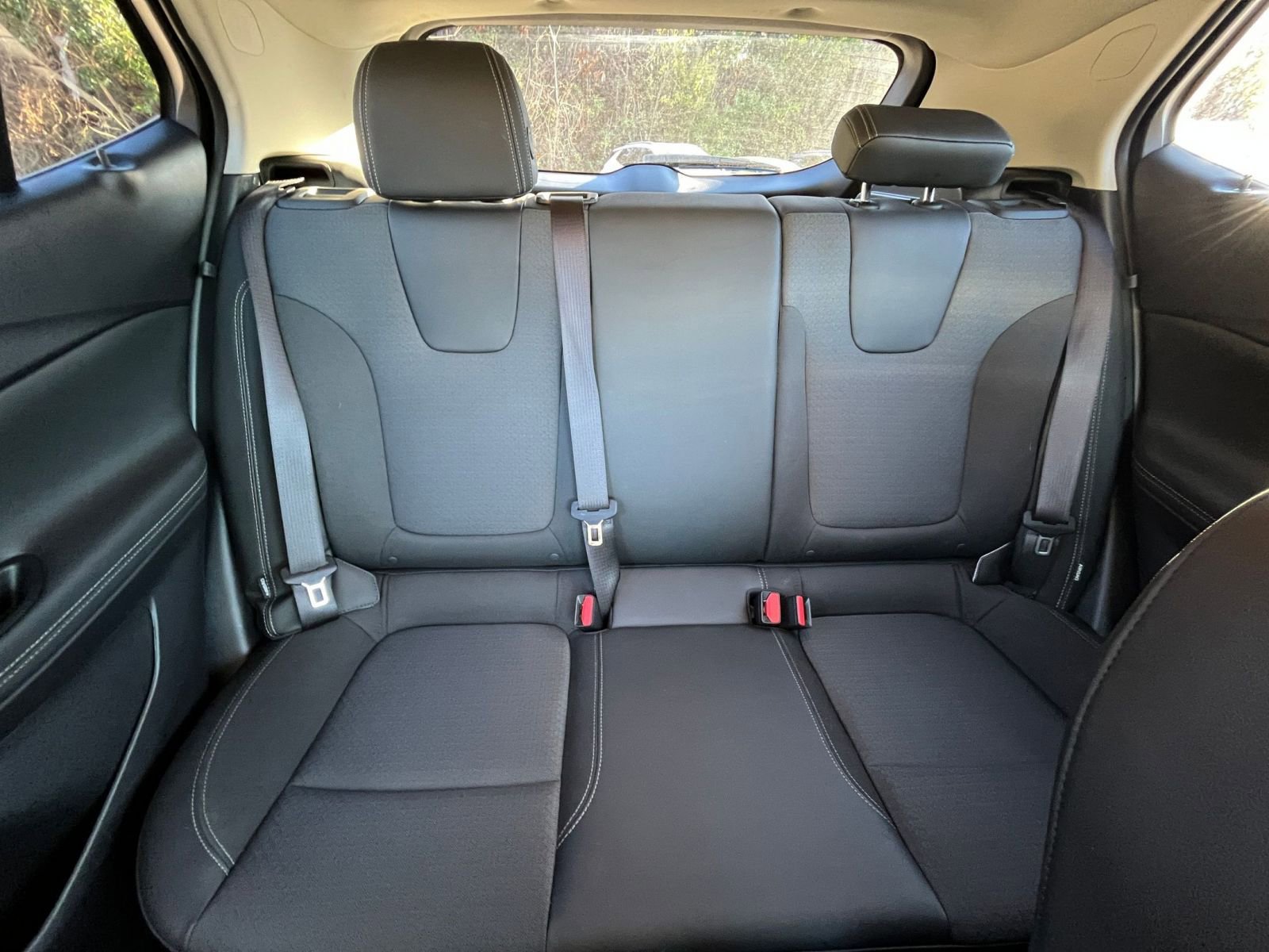 Used 2025 Buick Encore GX Preferred image 33