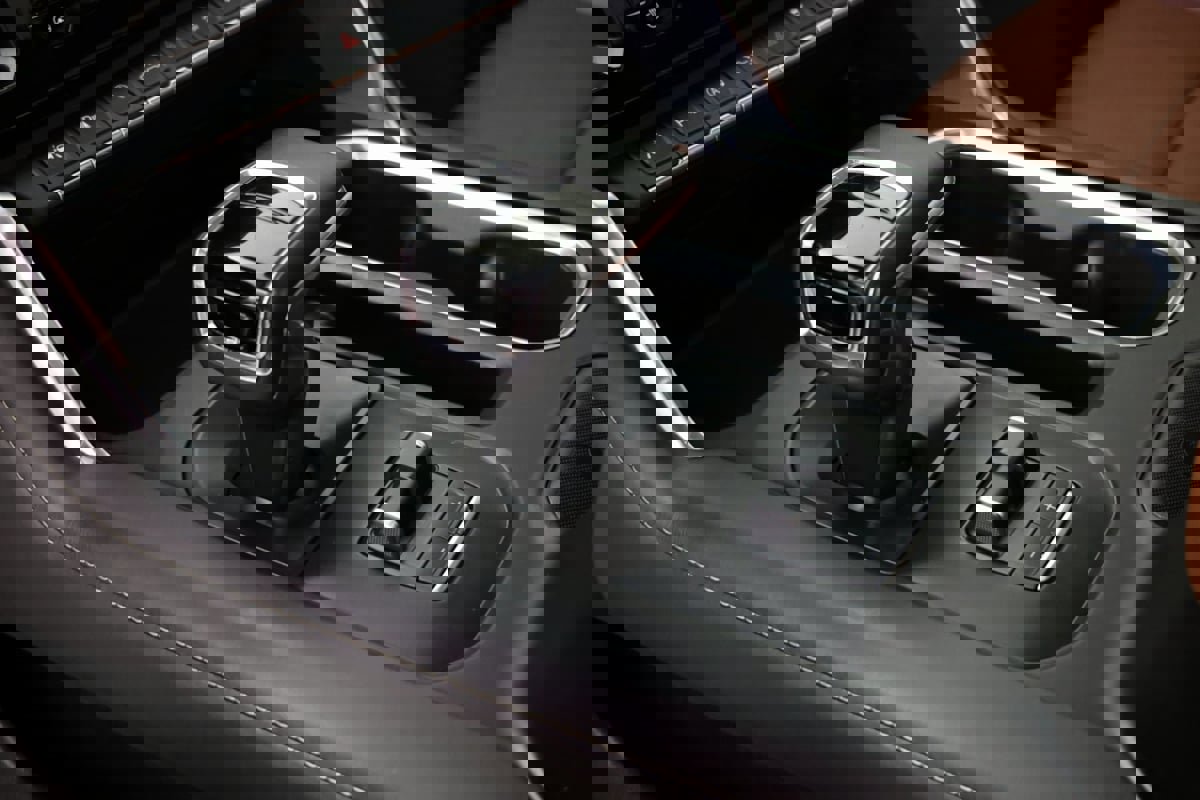 Used 2024 GMC Sierra 1500 Denali Ultimate image 6