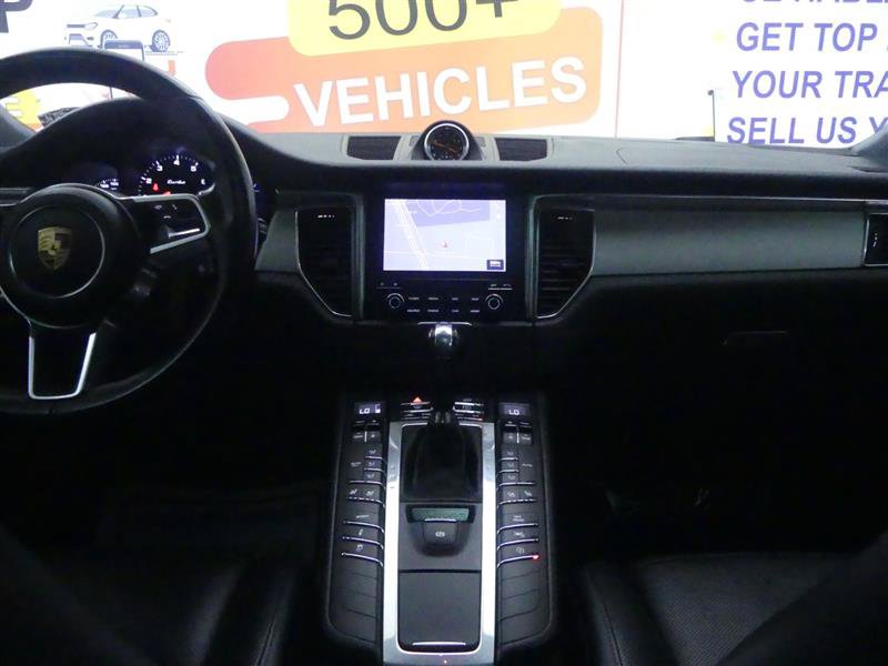 Used 2018 Porsche Macan Turbo AWD/4WD image 8
