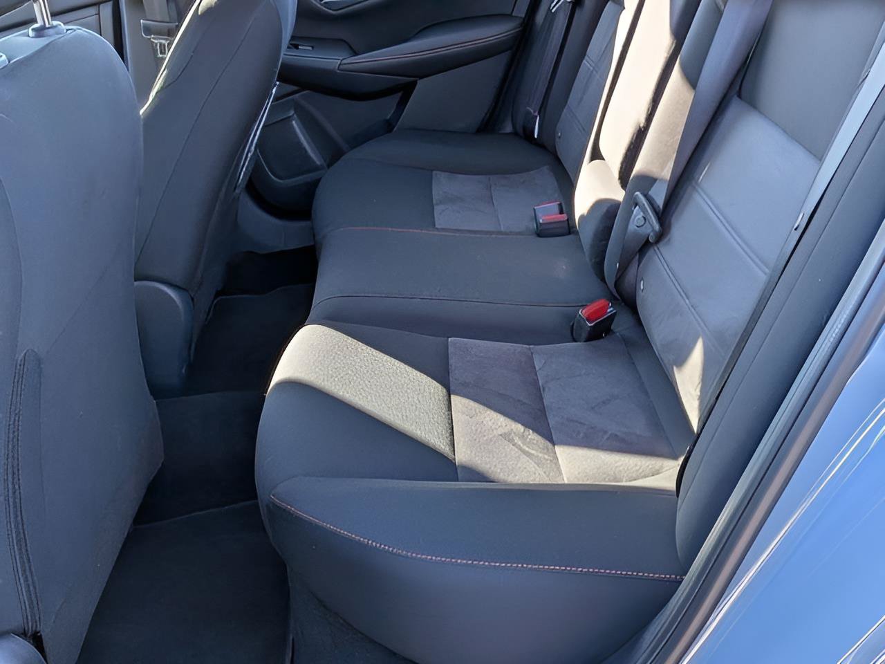 Certified 2025 Nissan Sentra SR FWD image 22
