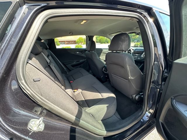 Used 2023 Chevrolet Malibu LT FWD image 17