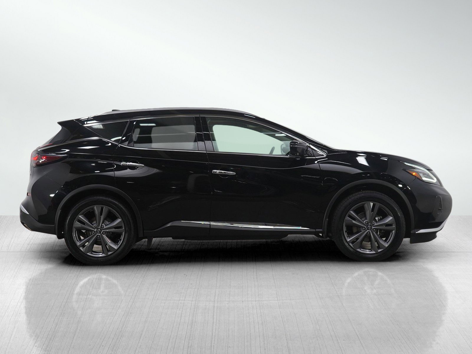 Used 2023 Nissan Murano Platinum image 6
