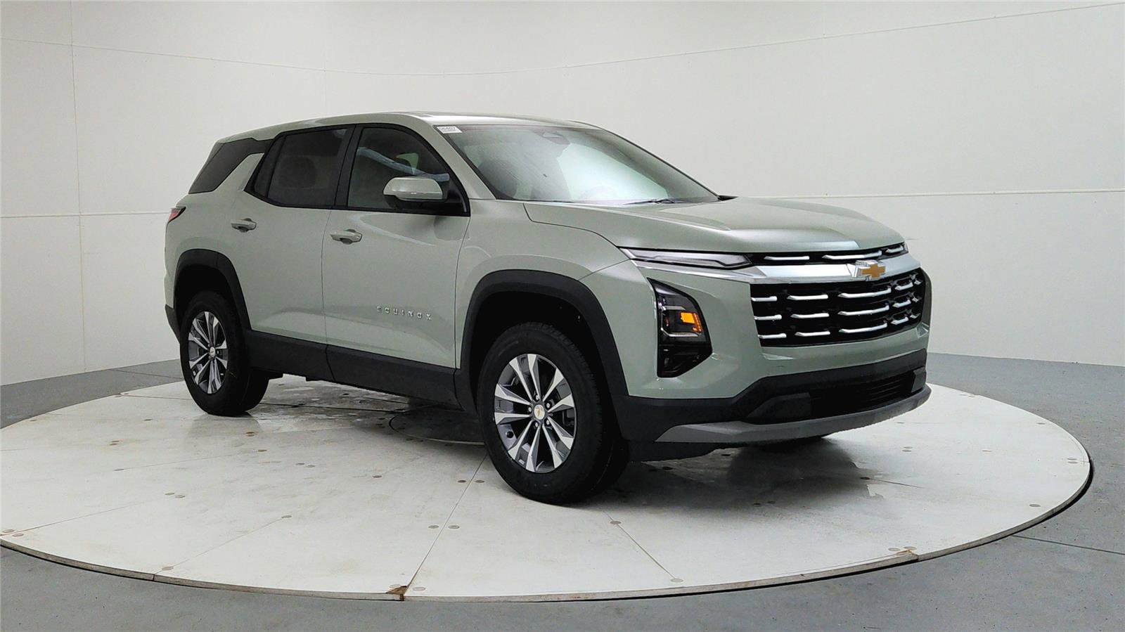 New 2026 Chevrolet Equinox LT w/ Safety and Technology Package