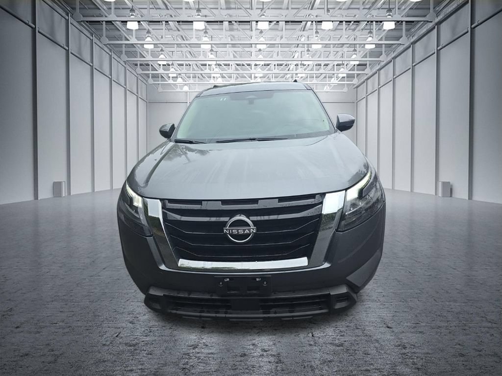 Certified 2025 Nissan Pathfinder SV AWD/4WD image 2