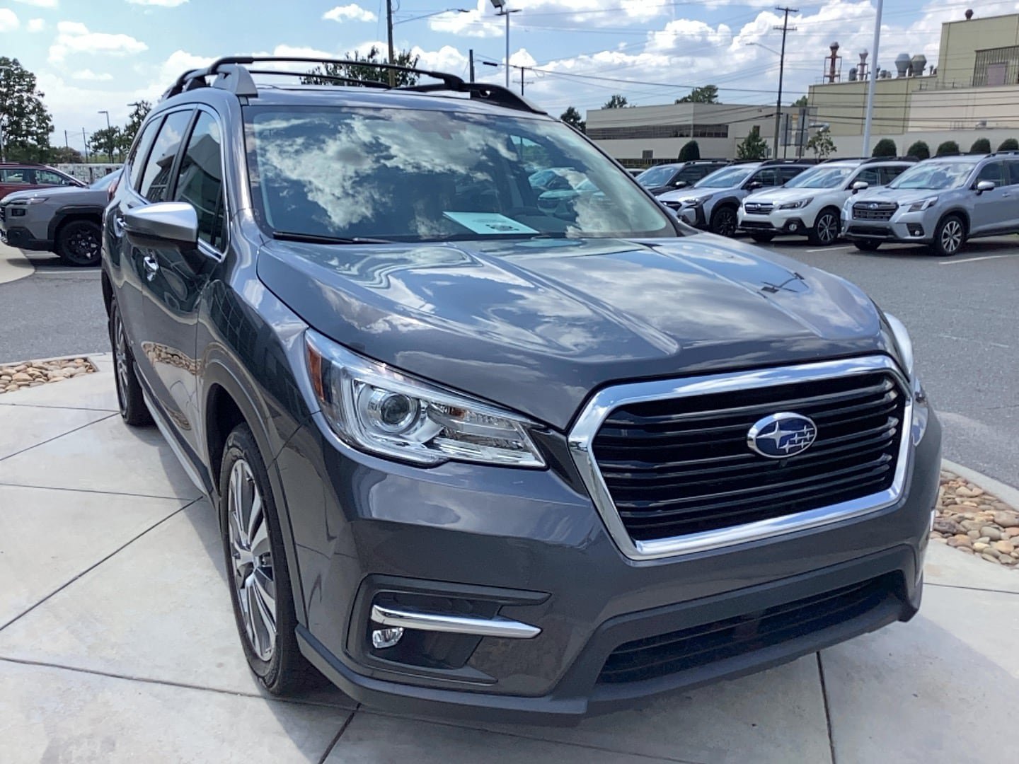 Certified 2022 Subaru Ascent Touring w/ Popular Package #2A AWD/4WD image 4