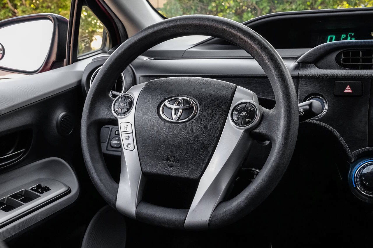 Used 2012 Toyota Prius C Four FWD image 22