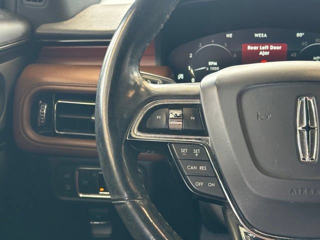 Certified 2022 Lincoln Nautilus Reserve w/ Luxury Package AWD/4WD image 9