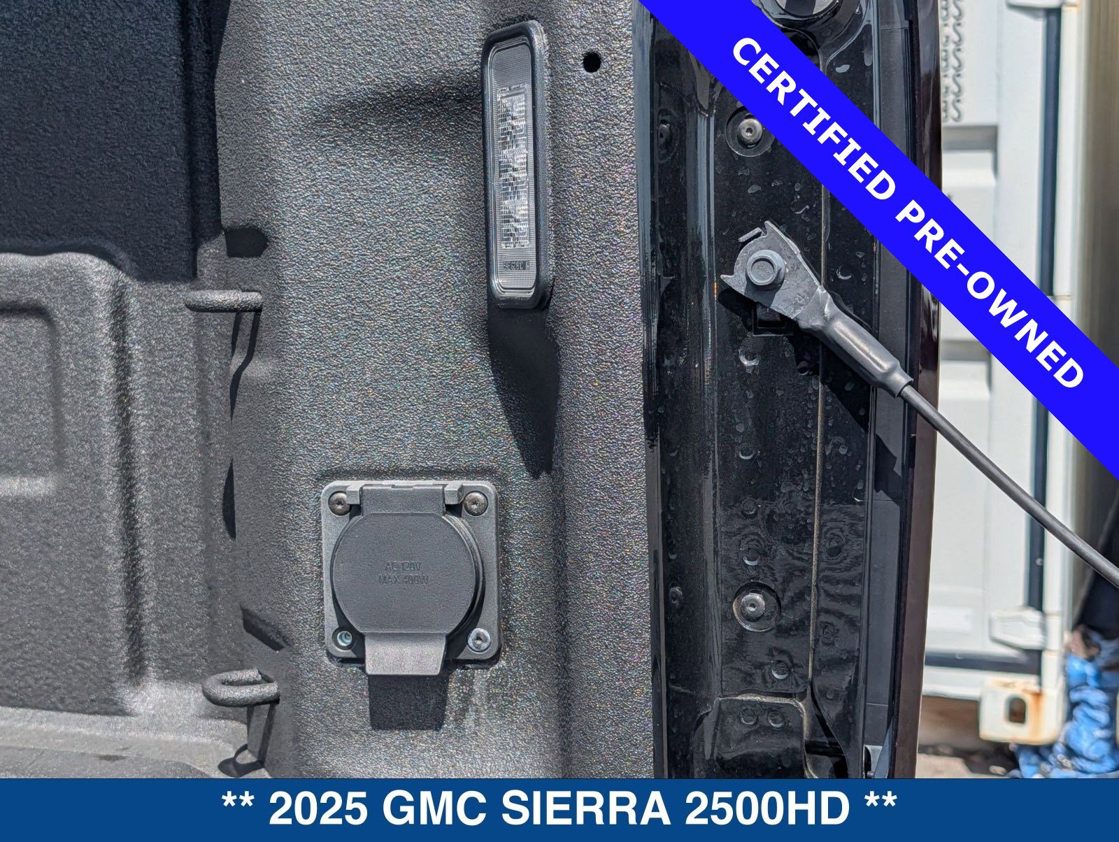 Used 2025 GMC Sierra 2500 Denali w/ Denali Reserve Package AWD/4WD image 14