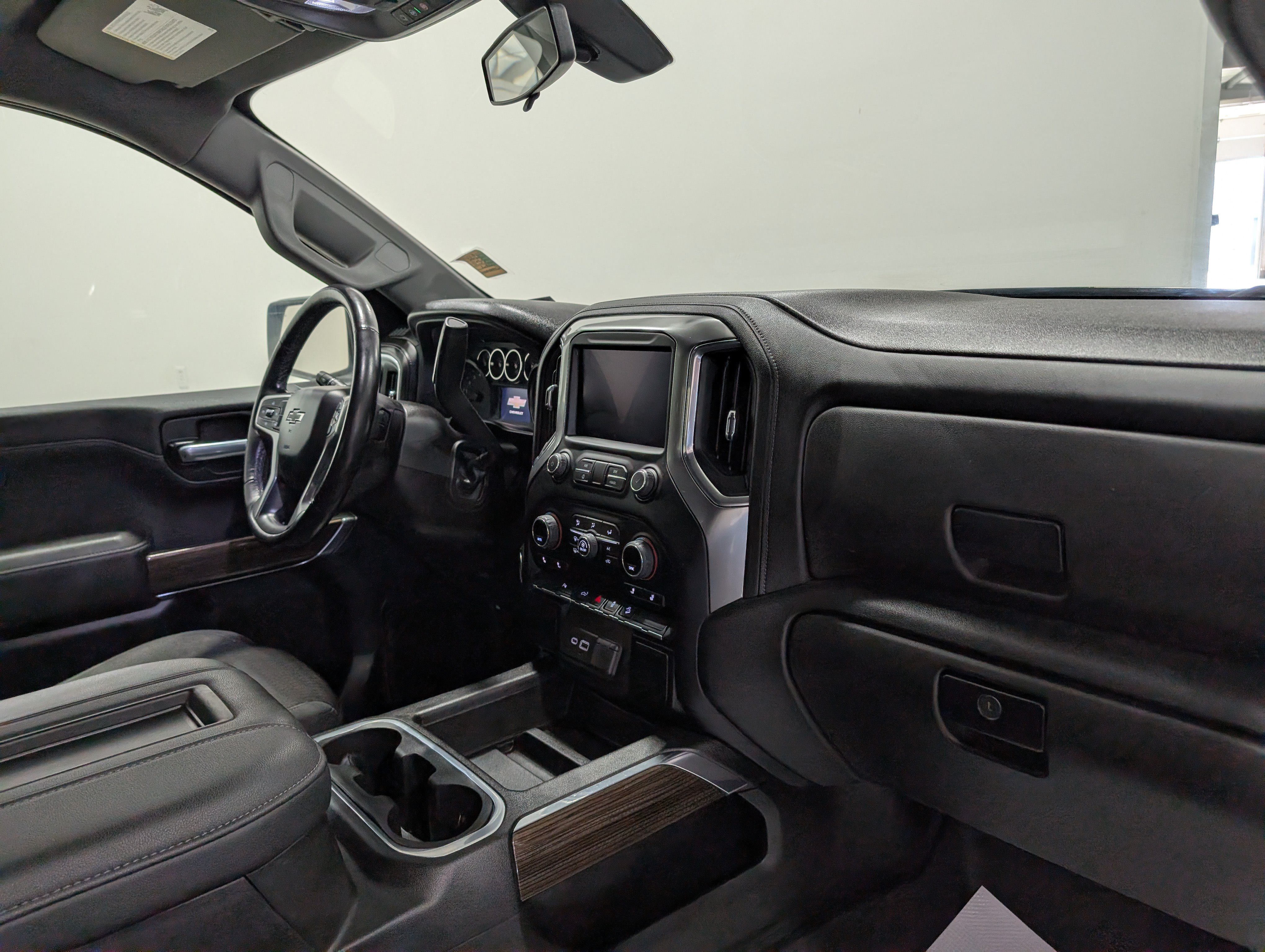 Used 2022 Chevrolet Silverado 1500 LT Trail Boss w/ Safety Package AWD/4WD image 20