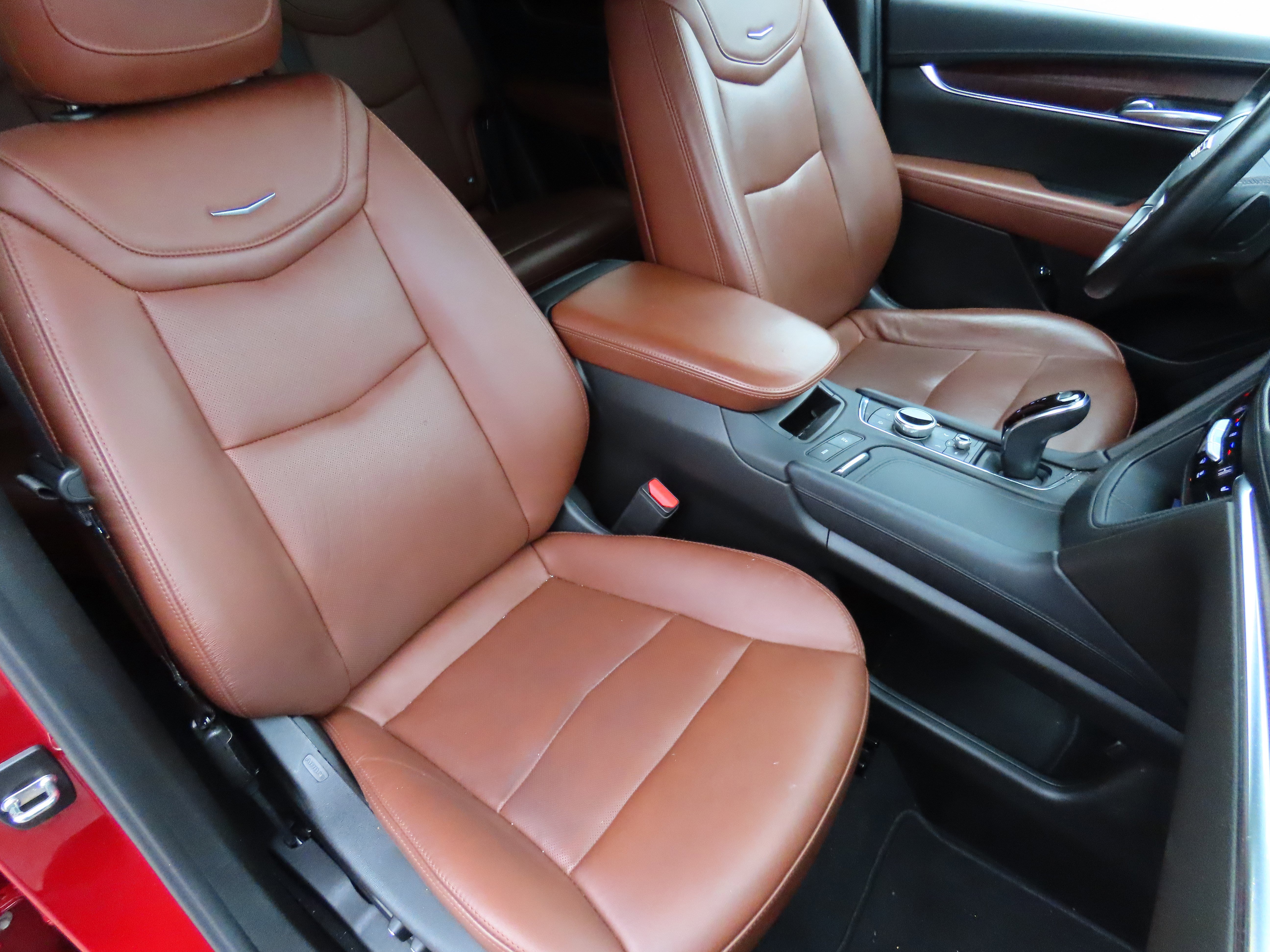 Used 2022 Cadillac XT5 Premium Luxury w/ Technology Package image 13